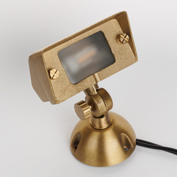 B119 - Image 2